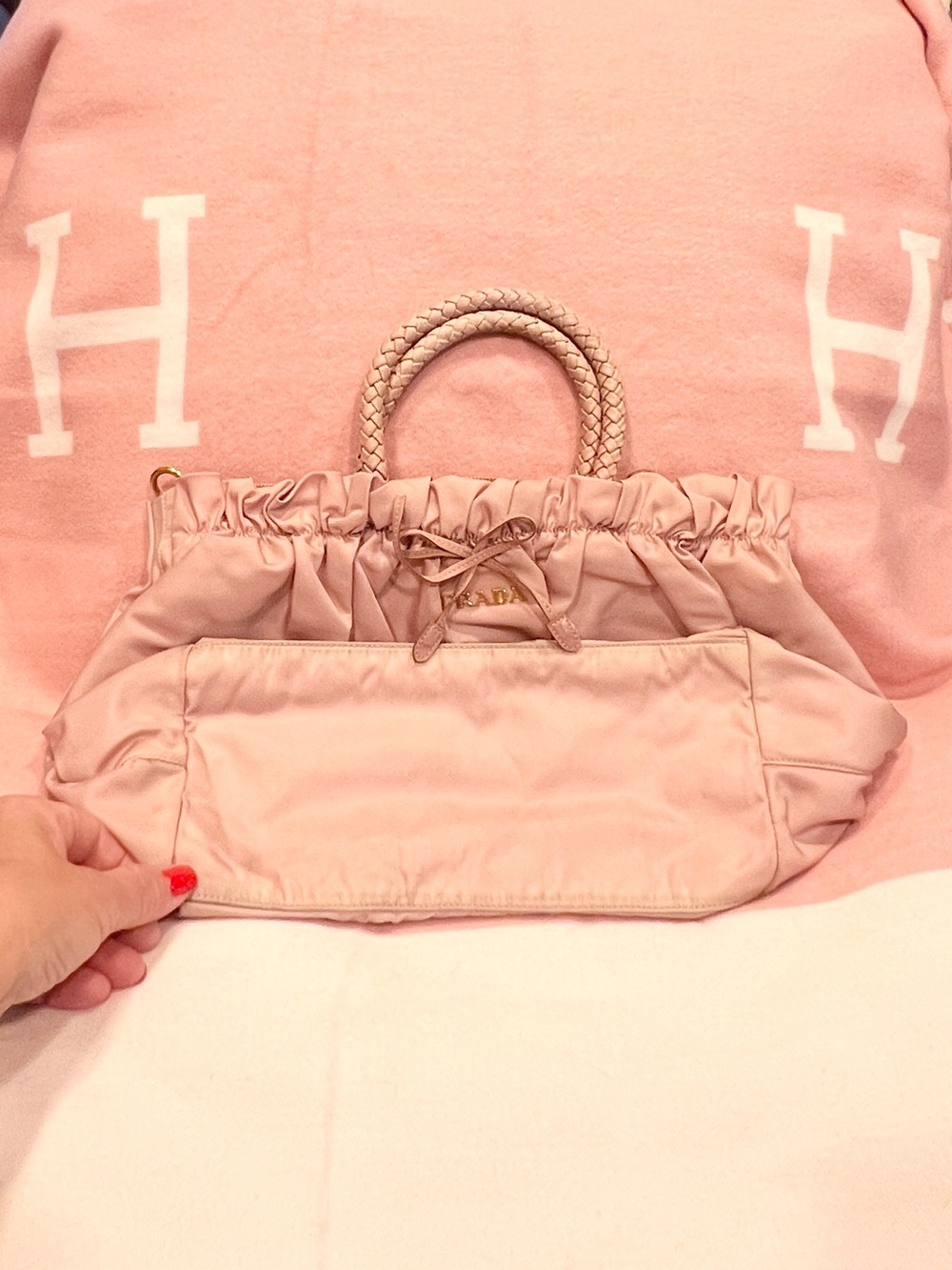Prada⭐️Pocono nylon Blush Pink Satchel with Gold Logo.⭐️Offers welcome - Picture 10 of 11